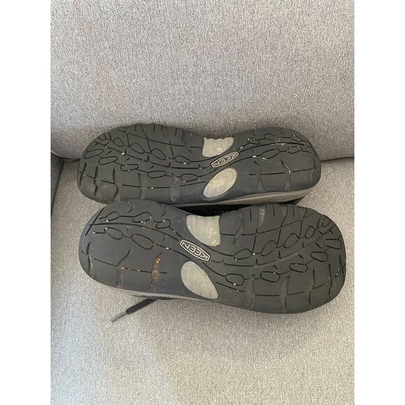 Keen Shoes Women's 9 Presidio II Gorpcore Hiking Black Leather Trail  Sneakers - Picture 8 of 8